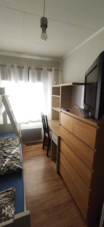 Lägenhet Sleeps 8 - 3 Bedrooms Kristiansand